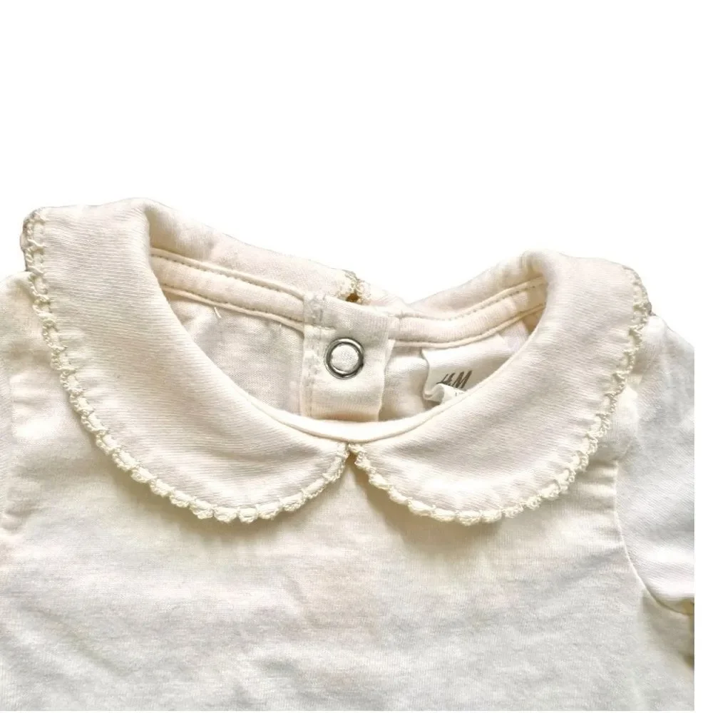 H&M Set of 2 Long Sleeve Peter Pan Collar Cotton Onesies. 1-2 & 2-4 Months.